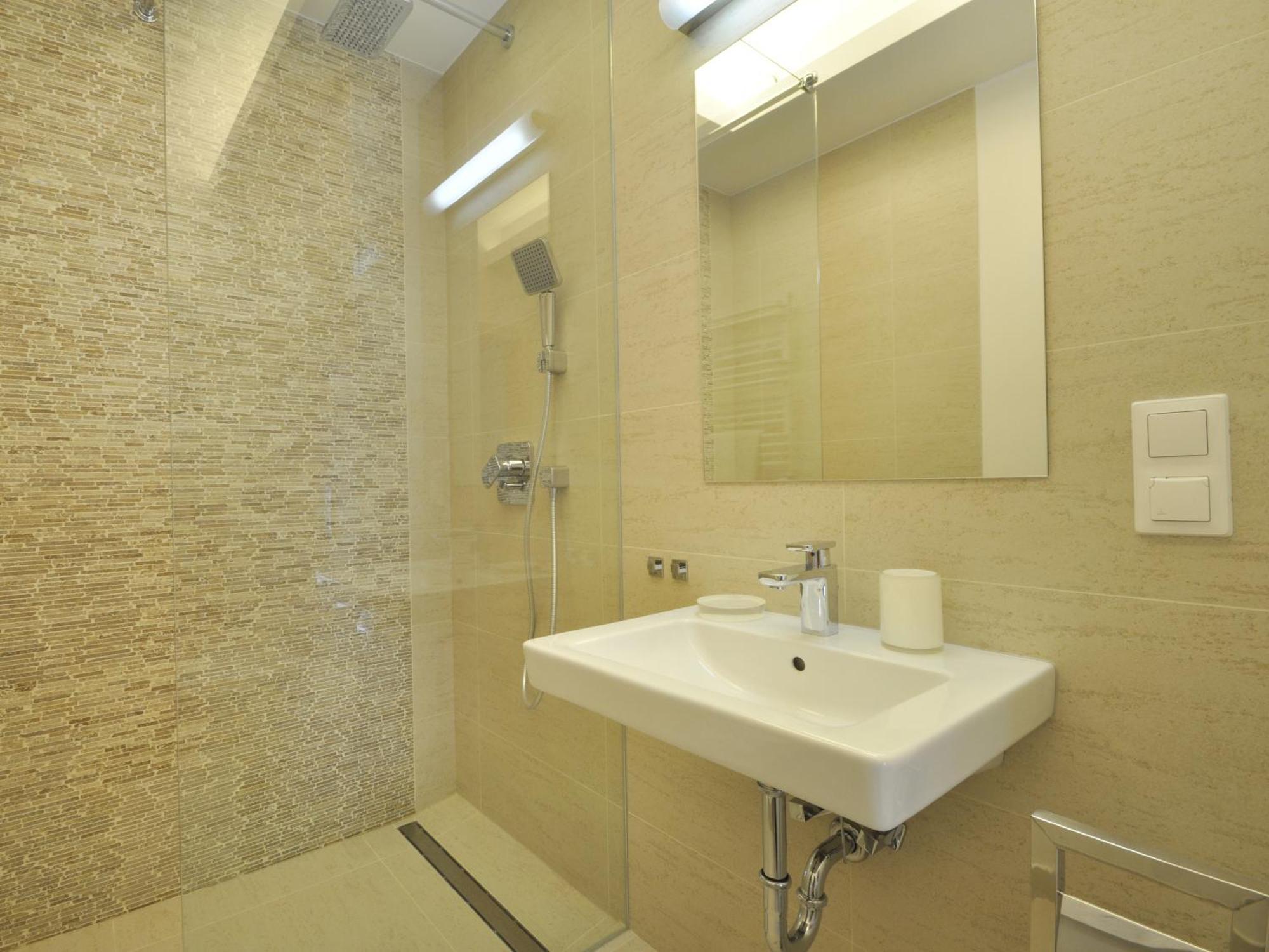Апартаменты Dom & House - Old Town Waterlane Гданьск Экстерьер фото
